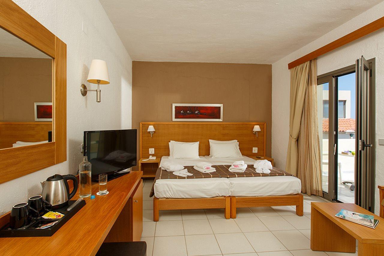Stella Blue Seaside Resort Hersonissos  Exterior photo